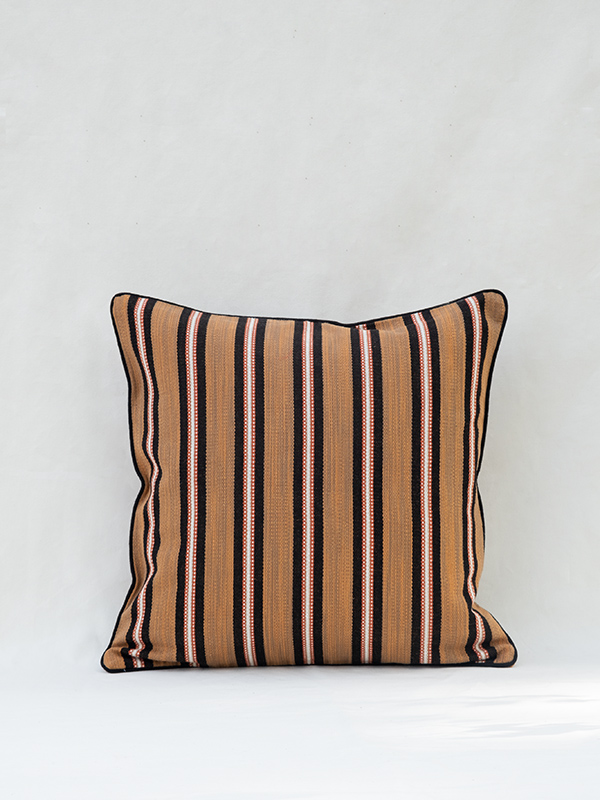 nomad-india-textiles-cushions-pratha-ochre-black-2