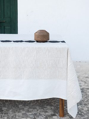 nomad-india-table-linen-raha-tablecloth-black-tobacco-1