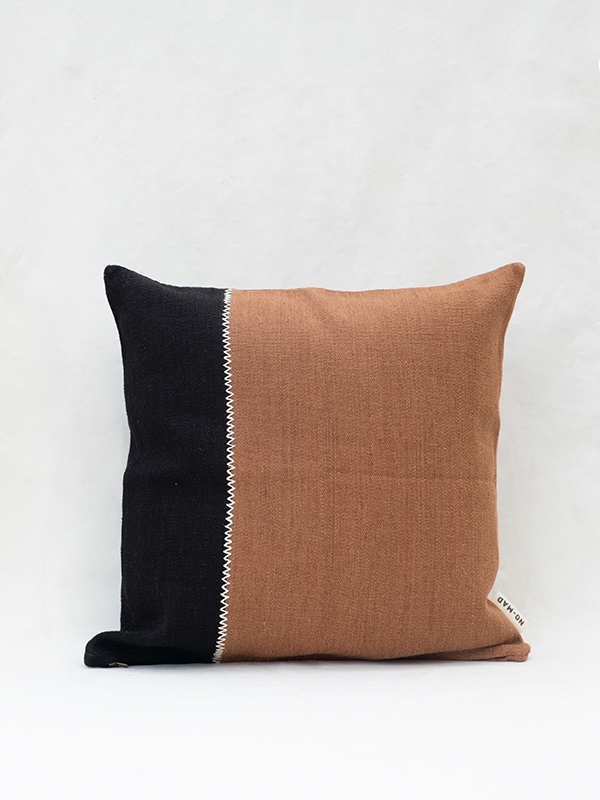 nomad-india-textiles-cushion-seevan-black-tobacco