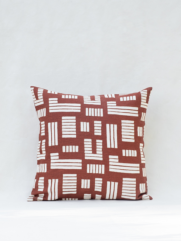 nomad-india-textiles-cushions-anvaya-terracotta-2