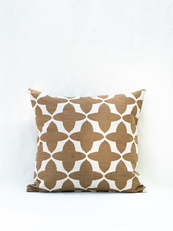 nomad-india-textiles-cushion-buta-tobacco-2