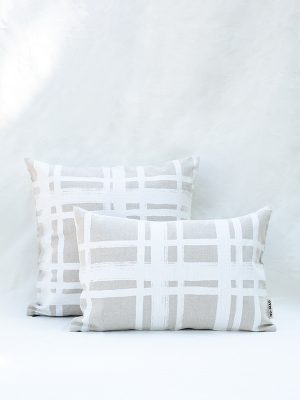 nomad-india-textiles-cushion-chowkad-ivory-1