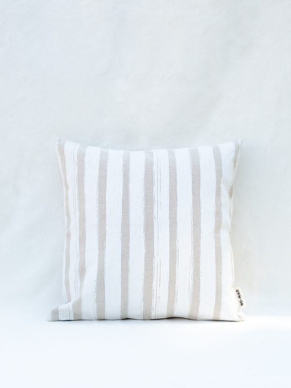 nomad-india-textiles-cushion-patta-ivory-2