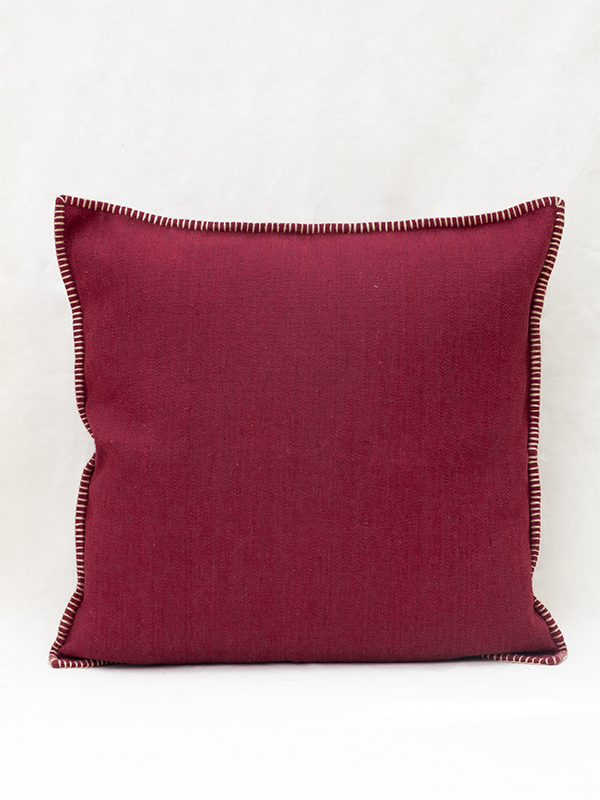 nomad-india-textiles-cushions-prakrit-crimson-