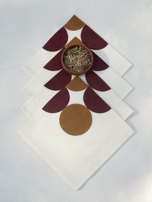 nomad-india-table-linen-raha-napkins-ochre-crimson-1