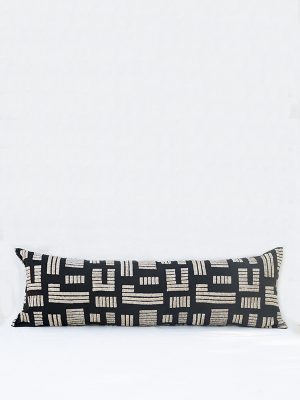 nomad-india-avarya-lumbar-cushion-black-1